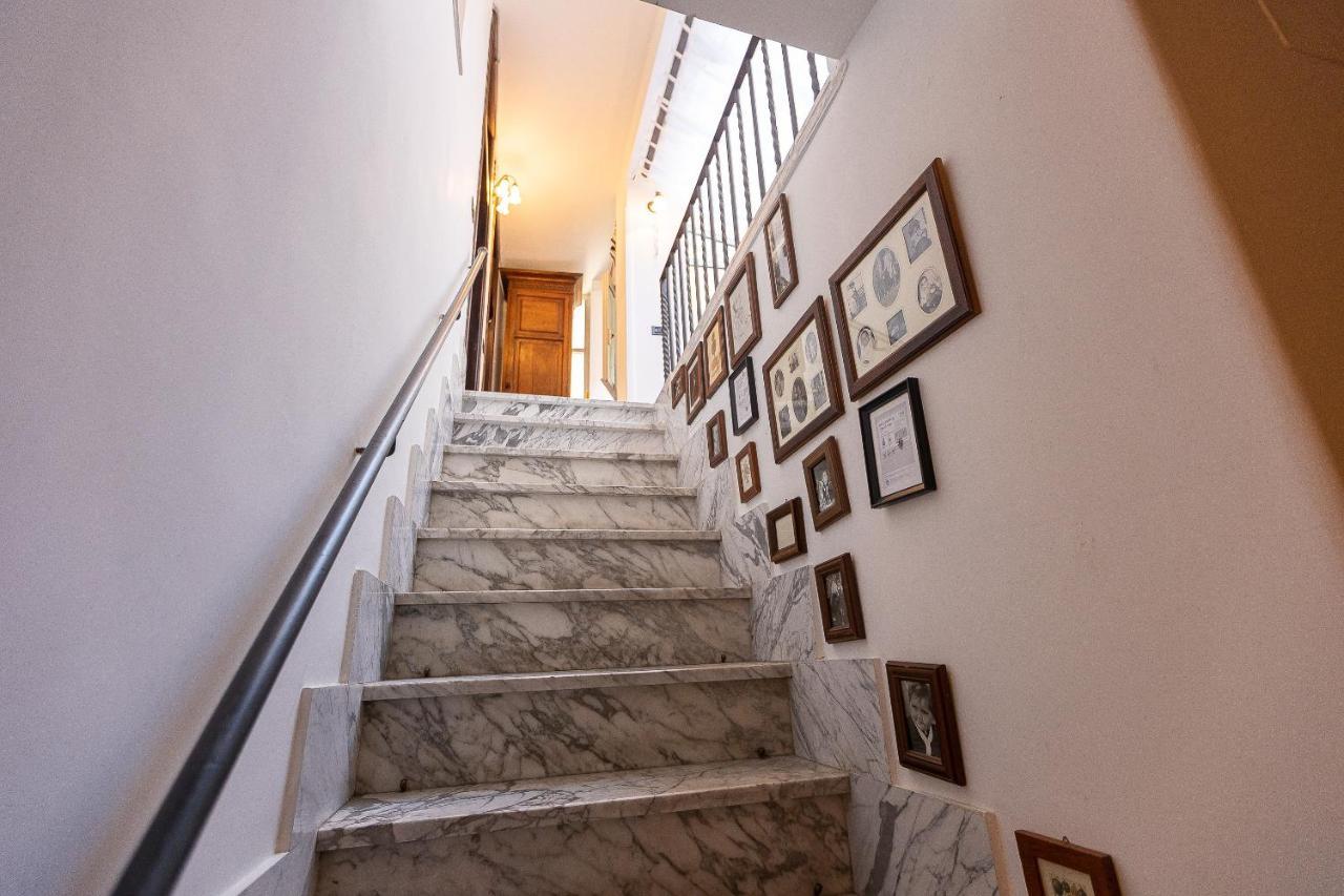 Apartment Lungaretta By In Rom